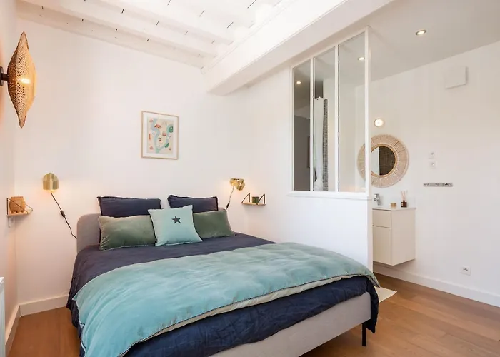 La Radieuse Villa *