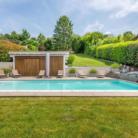 La Radieuse Villa